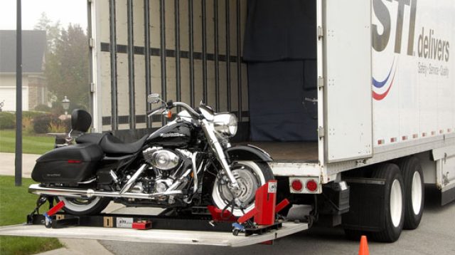 Kirim Motor ke Luar Kota atau Antar Pulau? Simak Panduan Aman Ini